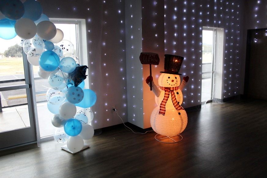 Community Center Decor Snowman (JPEG)